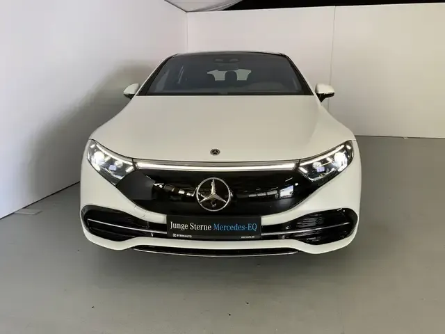 Mercedes-Benz EQS