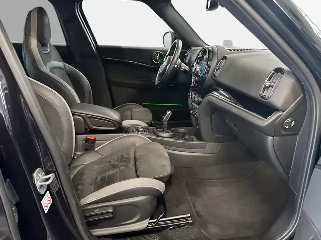 MINI John Cooper Works Countryman