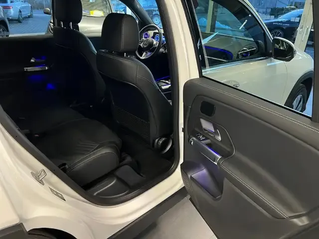 Mercedes-Benz EQB 300