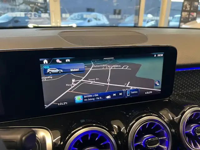 Mercedes-Benz EQB 300