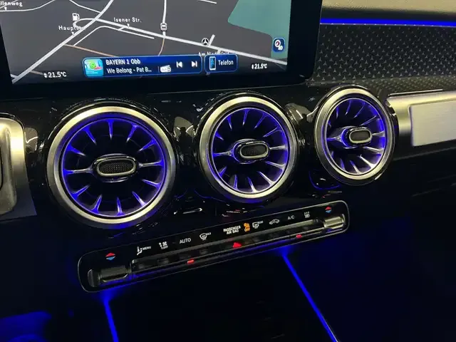 Mercedes-Benz EQB 300