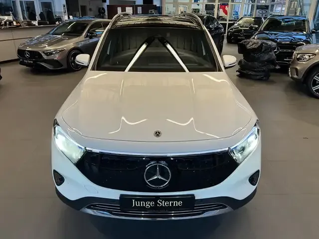 Mercedes-Benz EQB 300