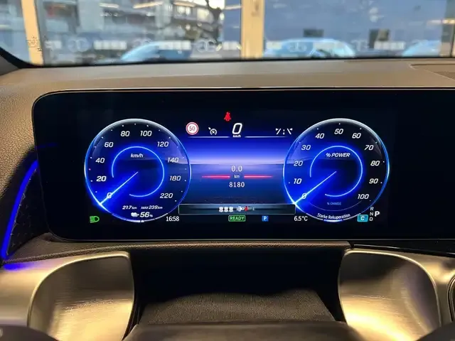 Mercedes-Benz EQB 300