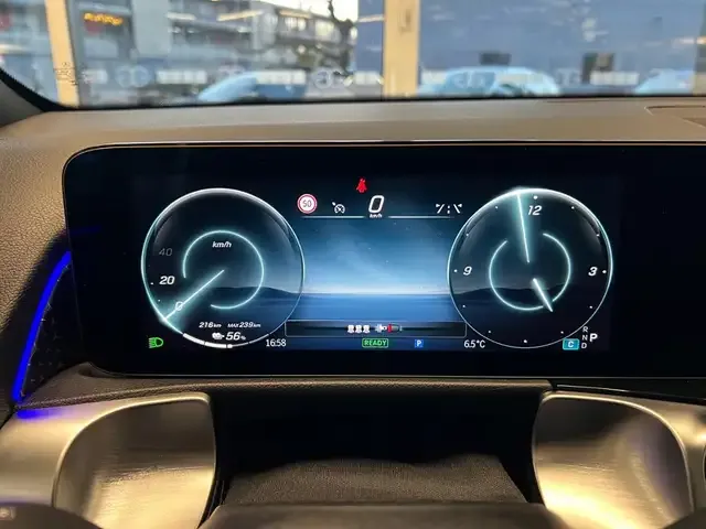 Mercedes-Benz EQB 300