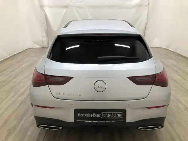 Mercedes-Benz CLA 250