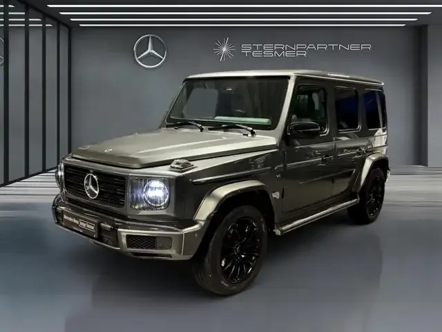 Mercedes-Benz G 500
