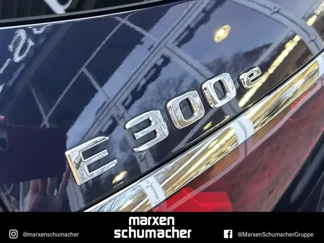 Mercedes-Benz E 300