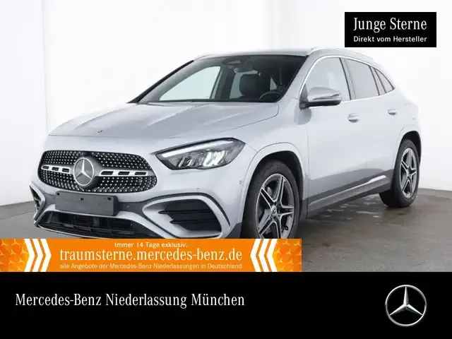 Mercedes-Benz GLA 200