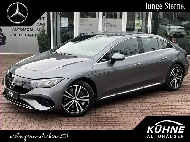 Mercedes-Benz EQE 300