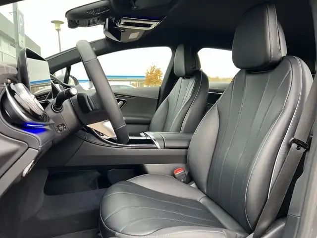 Mercedes-Benz EQE 300