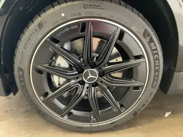 Mercedes-Benz GLA 35 AMG