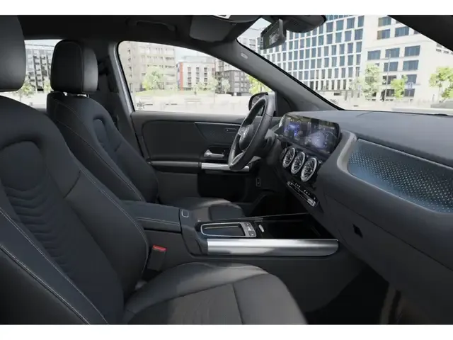 Mercedes-Benz EQA 300