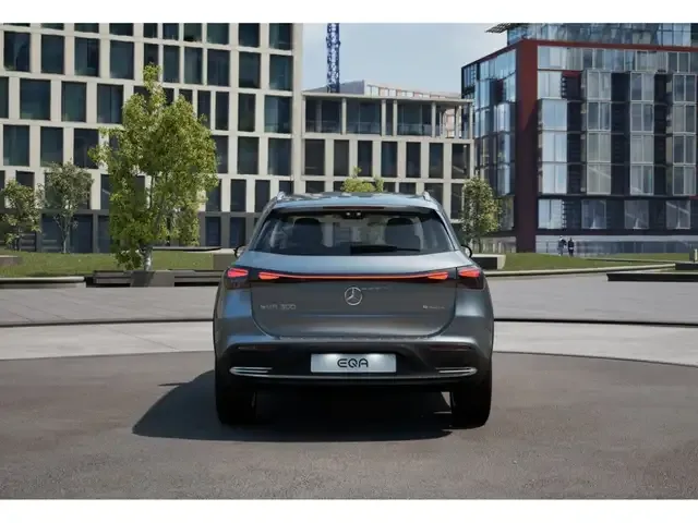 Mercedes-Benz EQA 300