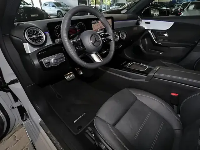 Mercedes-Benz A 180