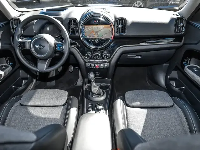 MINI One Countryman