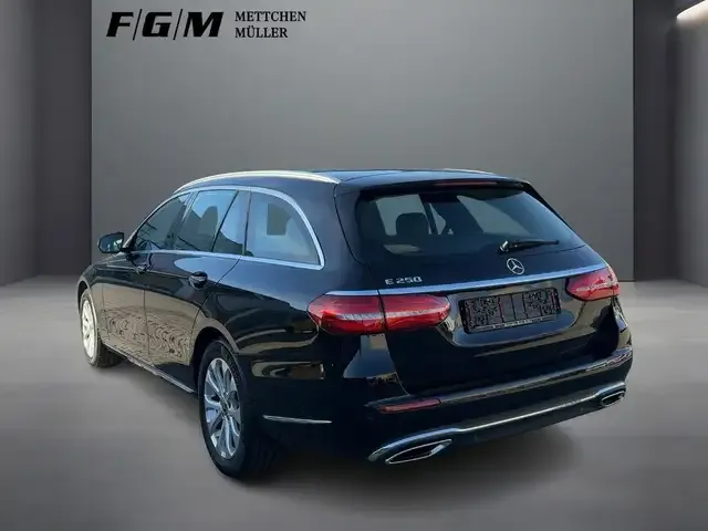 Mercedes-Benz E 250