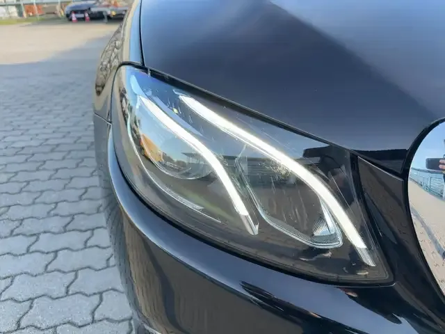 Mercedes-Benz E 250