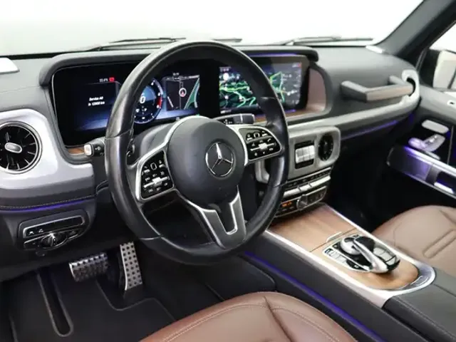 Mercedes-Benz G 400