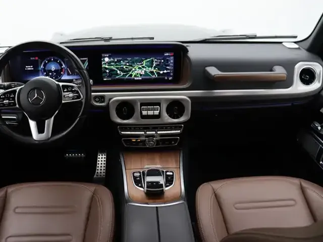Mercedes-Benz G 400