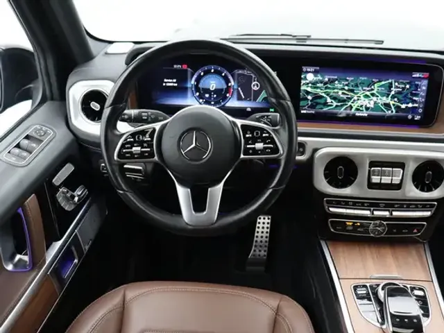 Mercedes-Benz G 400