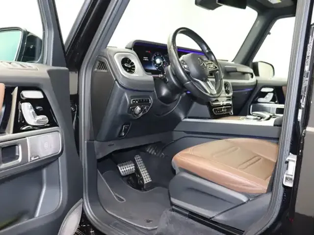 Mercedes-Benz G 400