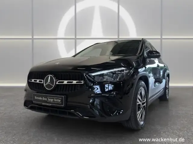 Mercedes-Benz GLA 220