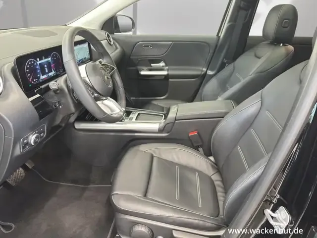 Mercedes-Benz GLA 220