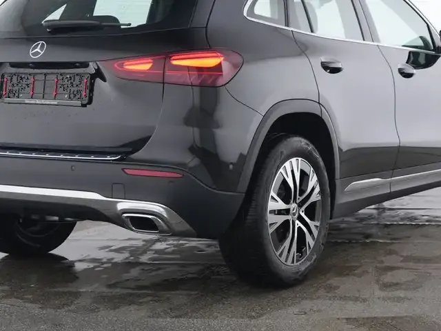 Mercedes-Benz GLA 180