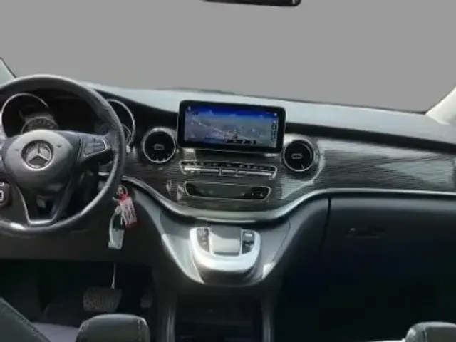 Mercedes-Benz EQV 300