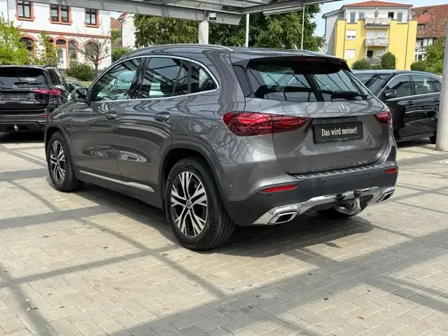 Mercedes-Benz GLA 250