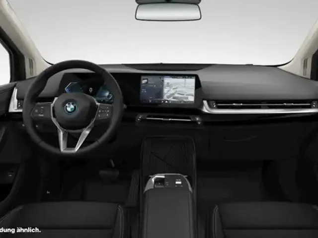 BMW 225