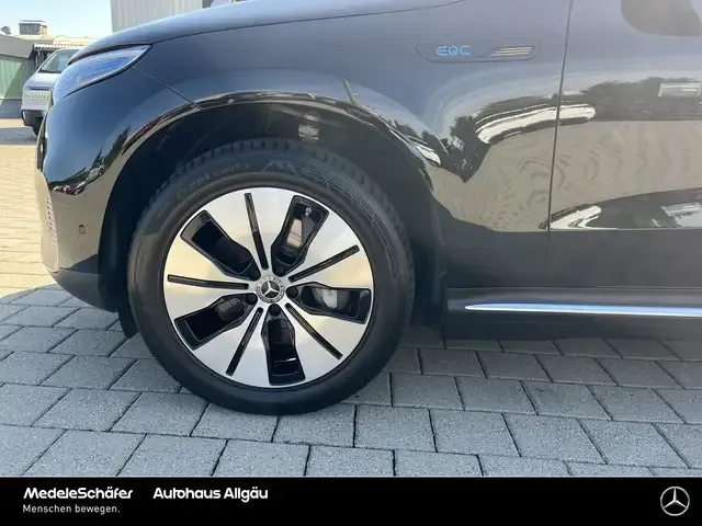 Mercedes-Benz EQC 400