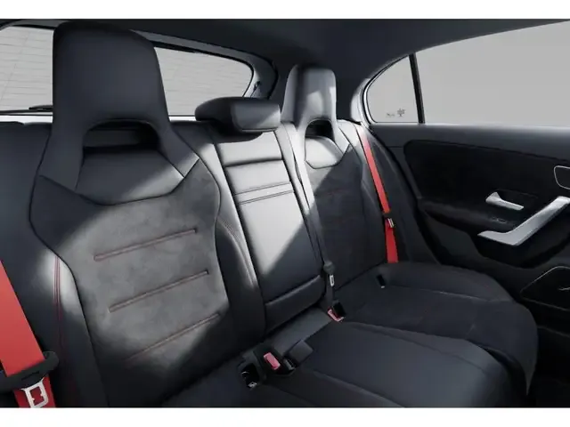 Mercedes-Benz A 45 AMG