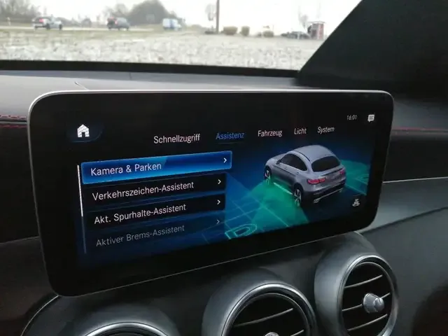 Mercedes-Benz GLC 300