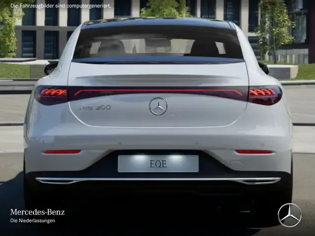 Mercedes-Benz EQE 300