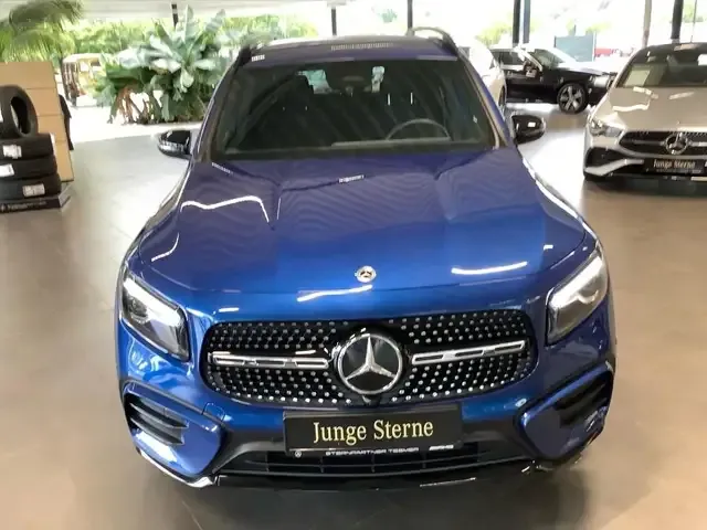 Mercedes-Benz GLB 200
