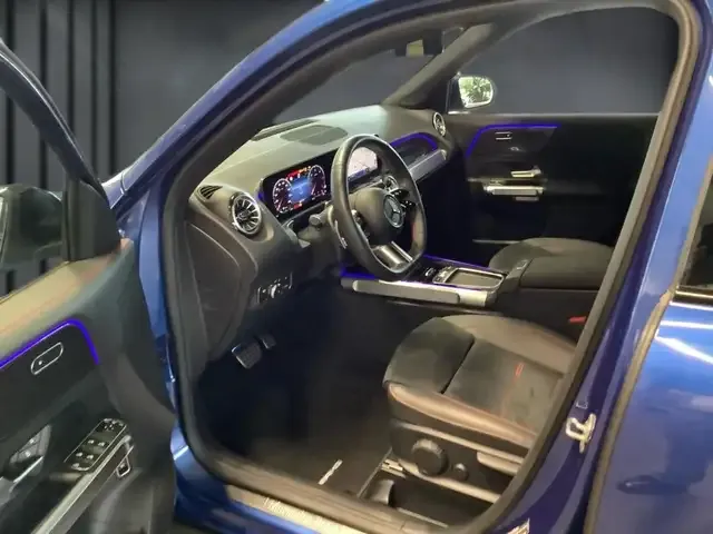 Mercedes-Benz GLB 200
