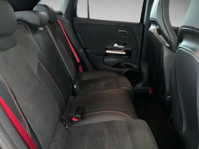 Mercedes-Benz GLA 35 AMG