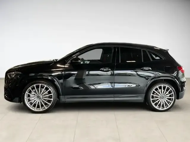 Mercedes-Benz GLA 35 AMG