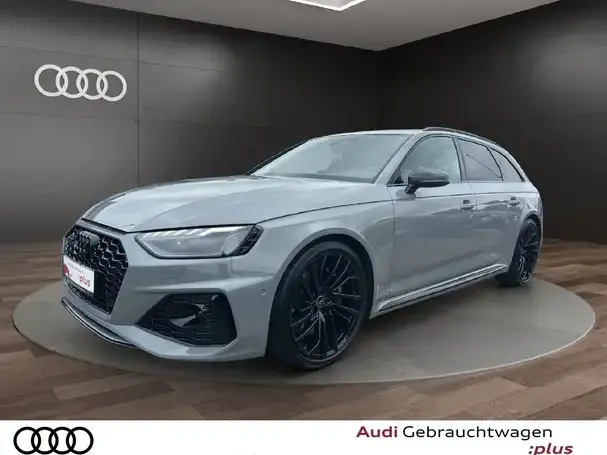 Audi RS4
