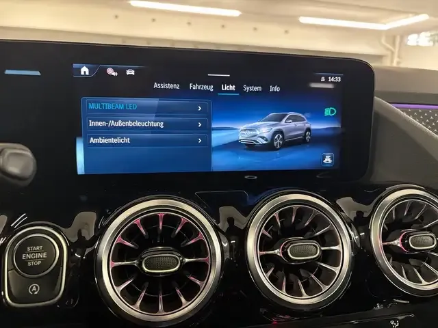 Mercedes-Benz GLA 180