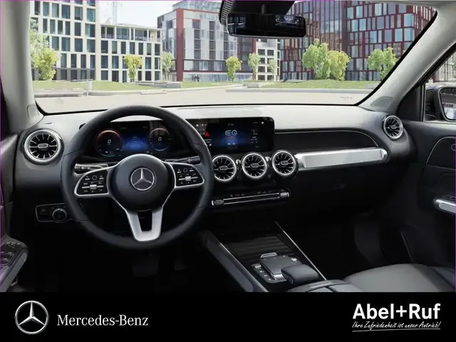 Mercedes-Benz EQB 300