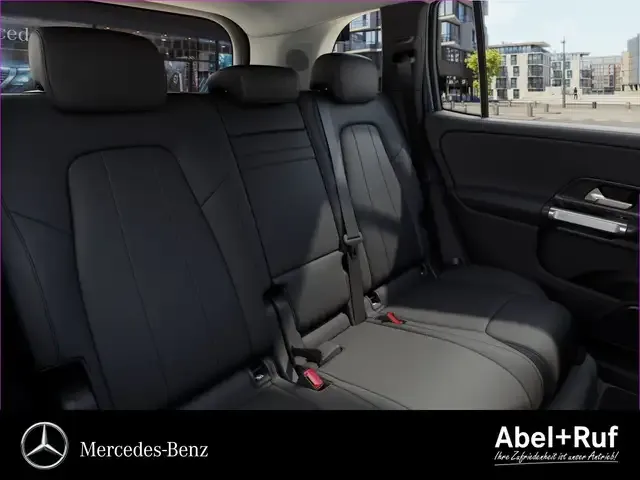 Mercedes-Benz EQB 300