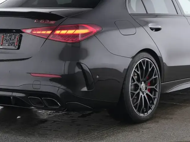 Mercedes-Benz C 63 AMG