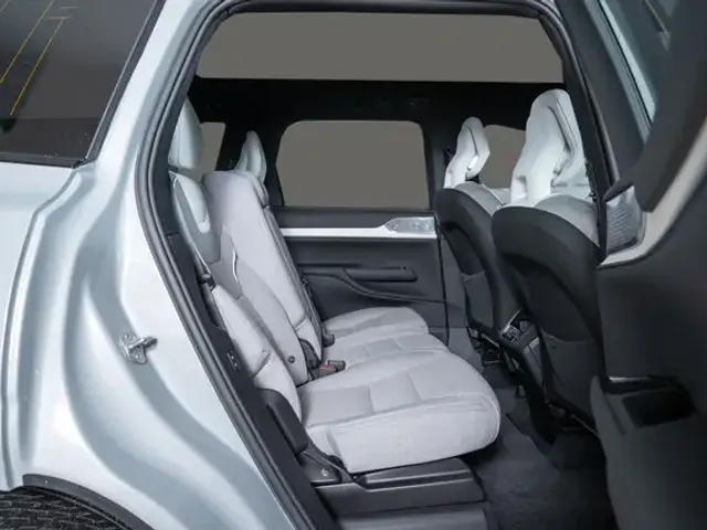 Volvo EX90