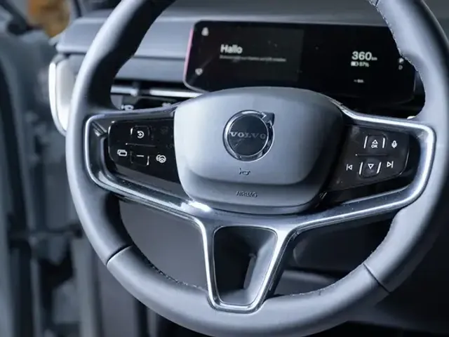 Volvo EX90