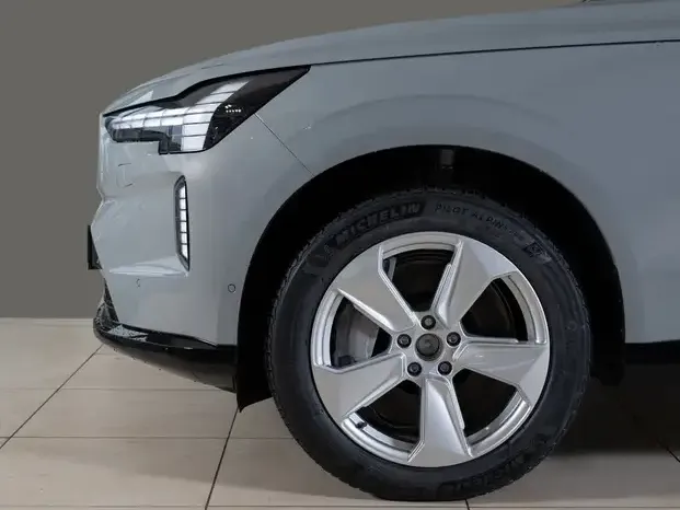 Volvo EX90