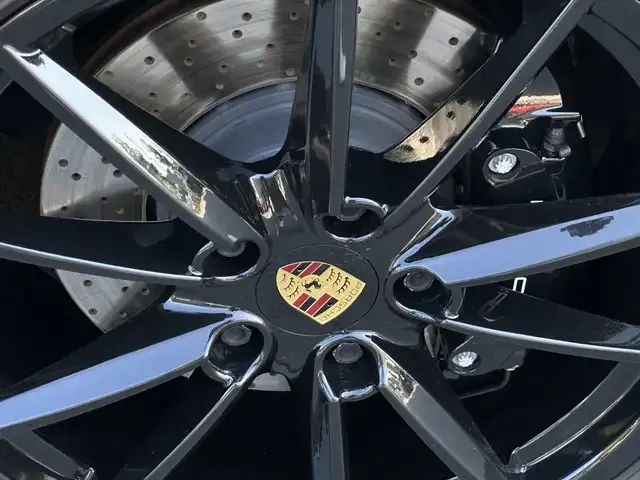 Porsche 992