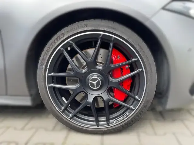 Mercedes-Benz A 45 AMG