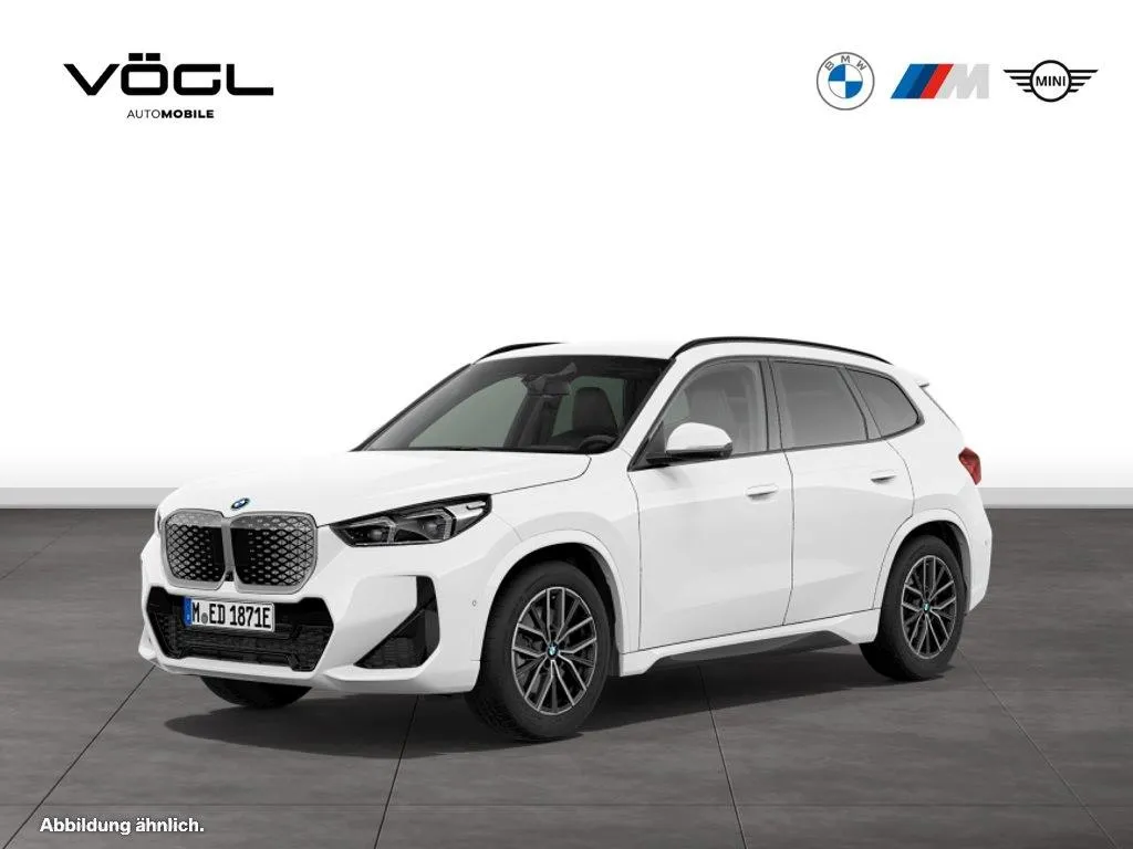BMW iX1